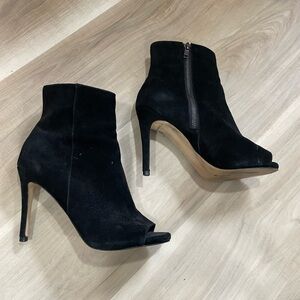 Black Steve Madden heels